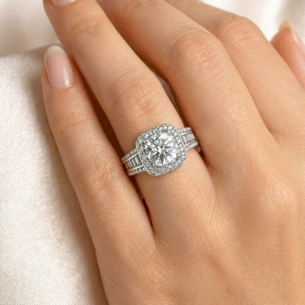 Bague de Luxe Square Halo – Élégance et Brillance 💍